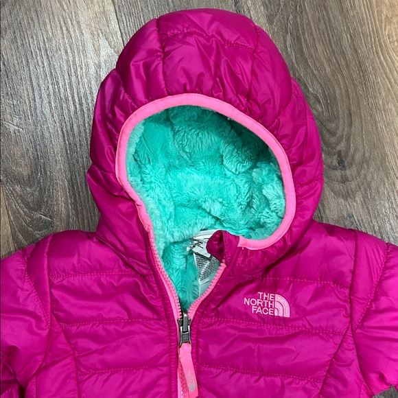 The North Face Reversible Hood Puffer Fluffy Fuzzy Jacket Coat Toddler Fushia - Picture 2 of 16
